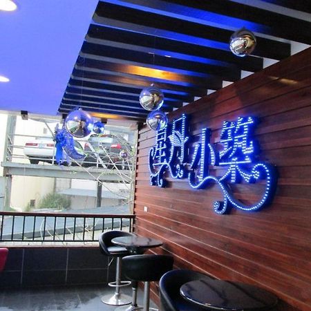 Star Moon B&B Nantou Екстериор снимка
